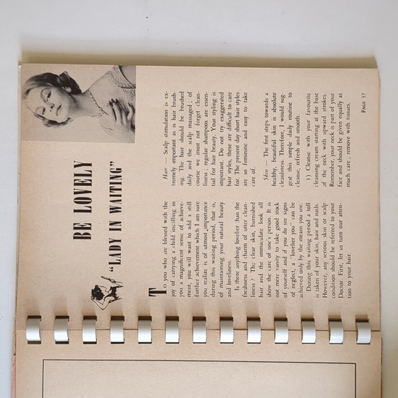 Lady in Waiting: a Journal for Expectant Mothers - 1959 - Picture 8 of 16